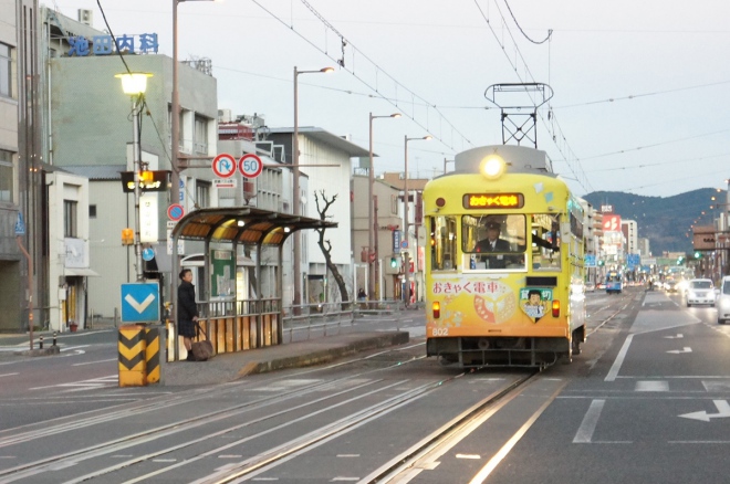 高知の街とおきゃく電車